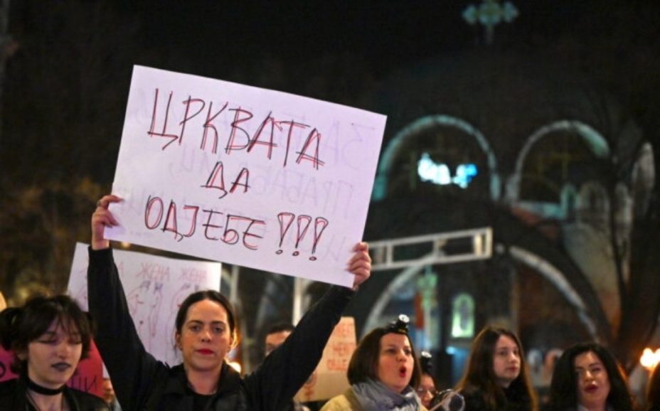 ДЕМОКРАТИЈАТА ВО БРАКОТ ДЕМОКРАТИЈАТА ВО БРАКОТ