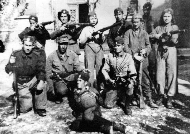 1941 — 1949_Македонци организирани во ДАГ и НОФ (слики, видеа)
